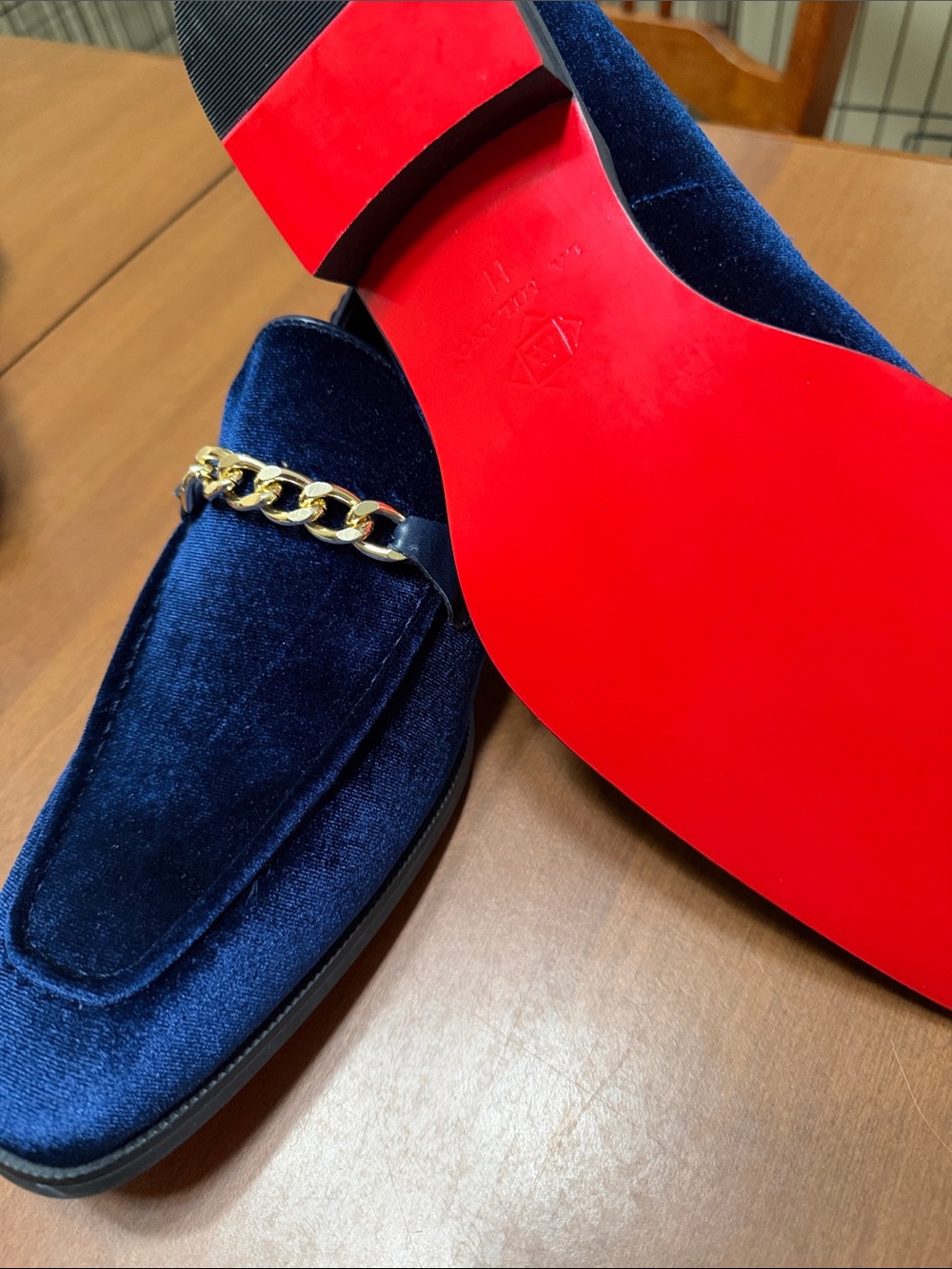La Milano Velvet Slip-On Loafers with Gold Chain - Navy Blue